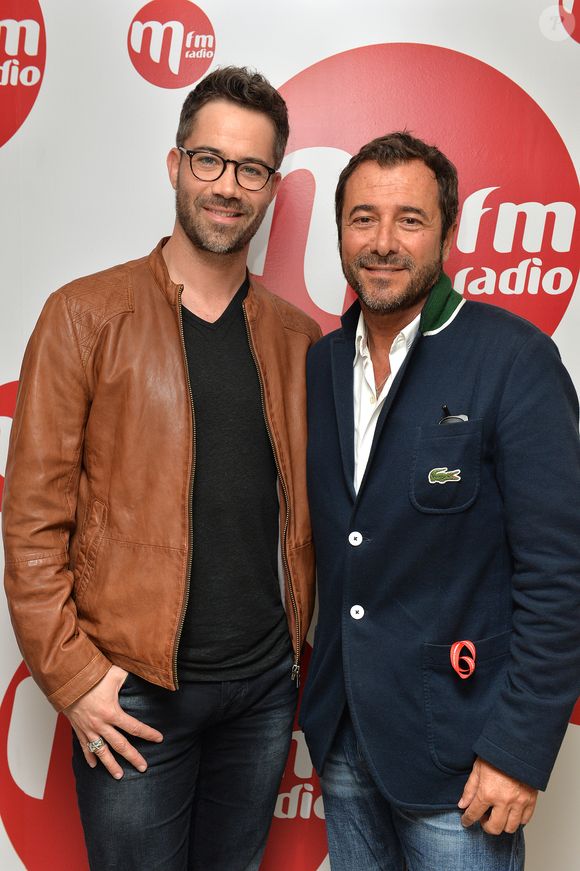 Exclusif - Emmanuel Moire interviewé par Bernard Montiel pour la radio MFM à Paris, le 1er juin 2015. L'émission sera diffusée le 6 juin prochain.  
VEEREN / BESTIMAGE