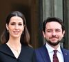 Le prince Hussein et son épouse Rajwa n'étaient pas seuls pour leur voyage en France.

Le président français Emmanuel Macron et Brigitte Macron reçoivent son Altesse Royale le prince héritier du royaume de Jordanie, Hussein ben Abdallah, et sa femme, Son Altesse Royale la princesse Rajwa Al Hussein à l'Elysée.
© Christian Liewig / Bestimage