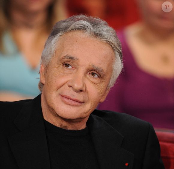 Michel Sardou lors de l'enregistrement de l'émission Vivement Dimanche a Paris, France. Photo Max Colin/Abaca