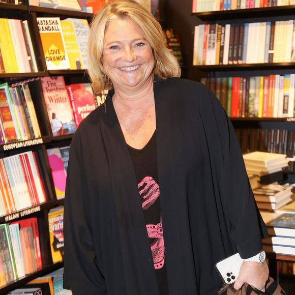 Marina Carrère d'Encausse - Dédicace de S.Bern et S.A.R. La Grande- Duchesse M.T. de Luxembourg du livre " Un Amour souverain " chez Albin Michel à la librairie Galignani à Paris le 3 décembre 2021.
© Panoramic / Bestimage