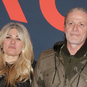 Emmanuel Petit et sa compagne Asma - Première du film "Mercato" au cinéma "Le Grand Rex" à Paris, le 17 février 2025.
© Guirec Coadic/Bestimage