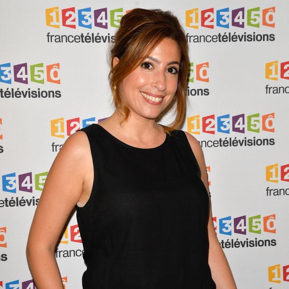 Léa Salamé lors du photocall de la présentation de la nouvelle dynamique 2017-2018 de France Télévisions. Paris, le 5 juillet 2017.
© Guirec Coadic/Bestimage
