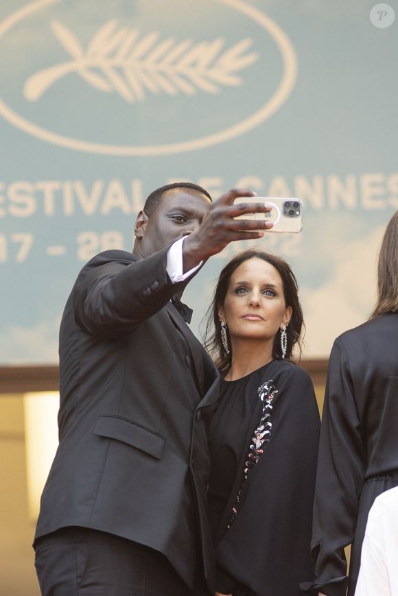 Omar Sy et sa femme Hélène - Montée des marches du film « Top Gun : Maverick » lors du 75ème Festival International du Film de Cannes. Le 18 mai 2022
© Cyril Moreau / Bestimage