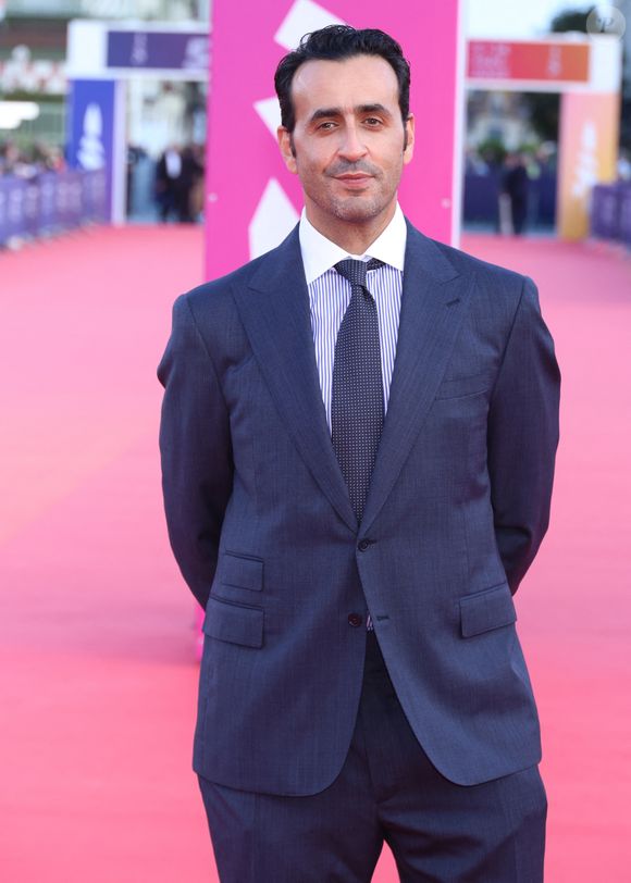 Jonathan Cohen à la première du film "Nouvelle Vague" lors du 51éme Festival du Cinéma Américain de Deauville le 12 septembre 2025.

© Denis Guignebourg / Bestimage