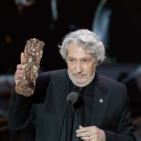 Alain Chabat (César du meilleur acteur dans un second rôle pour "l'amour ouf") - Cérémonie de la 50ème édition de la cérémonie des César à l'Olympia à Paris, France, le 28 février 2025 © Dominique Jacovides - Olivier Borde / Bestimage