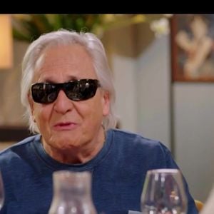 Ce 26 avril, Gilbert Montagné a bouleversé les téléspectateurs de "Un dimanche à la campagne", en évoquant le petit garçon qu'il a rencontré en 2009 dans "Rendez-vous en terre inconnue".