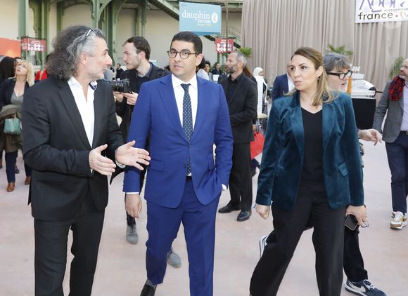 Pierre-Yves Bérenguer, Mohamed Mehdi Bensaid (Ministre de la Jeunesse, de la Culture et de la Communication du Maroc), guest - Ouverture du Festival du Livre de Paris 2025 au Grand Palais à Paris le 10 avril 2025. Le Maroc est l'invité d'honneur du Festival du Livre de Paris 2025, qui fête son retour au Grand Palais.  © Marc Ausset-Lacroix/Bestimage