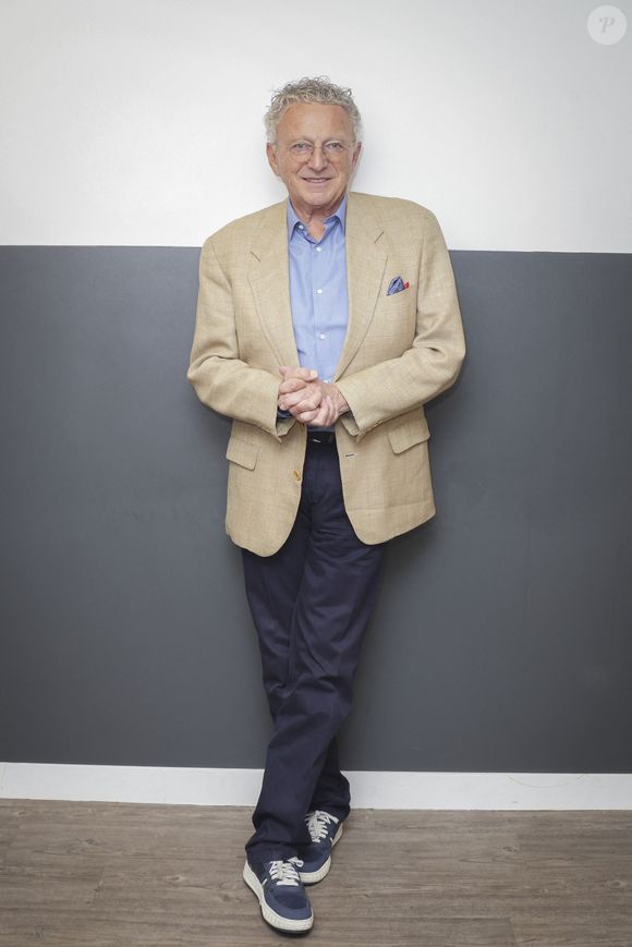 Le journaliste sportif va participer à la nouvelle saison qui débute prochainement

Exclusif - Nelson Monfort, en marge de sa venue sur le plateau de l’enregistrement de l’émission « Face à Hanouna » présentée par C.Hanouna et diffusée sur C8 le 2 Novembre 2024, à Paris, France, le 31 octobre 2024. © Jack Tribeca / Bestimage