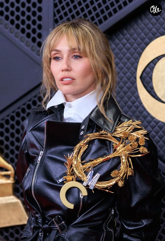Reste toutefois à voir si Miley Cyrus répondra favorablement aux demandes d'Amanda Lear.

Miley Cyrus à la 68e edition des Grammy Awards, le 1er Février 2026, à Los Angeles.

©JAVIER ROJAS/ PI via ZUMA Press Wire