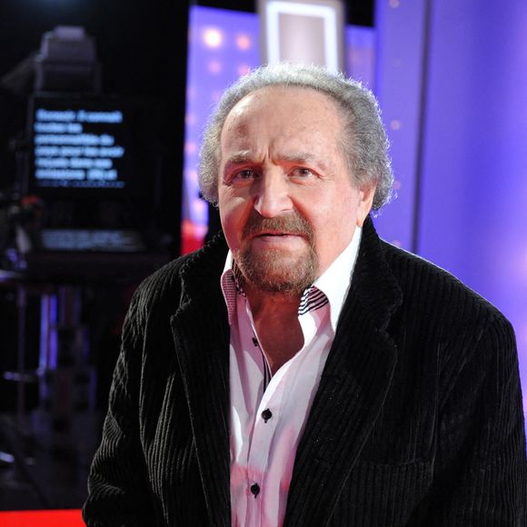 Richard Anthony lors de l'enregistrement de l'émission Vie Privee, Vie Publique a Paris, France, le 7 octobre 2010. Photo Max Colin/ABACAPRESS.COM