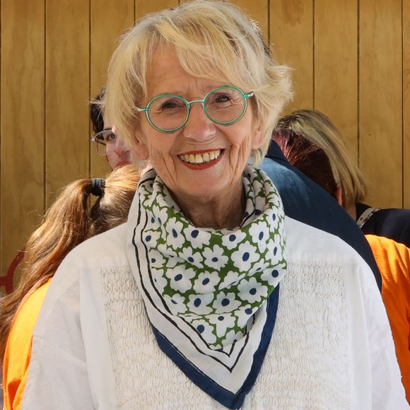 Mercotte (Jacqueline Mercorelli), maîtresse de cérémonie - Les Chefs à Saint-Tropez fêtent les producteurs 2026 avec un concours de Pâtisserie" La Tropézienne" sur la place des Lices à Saint-Tropez, le 2 mai 2026. 
© Jean-Marc Lhomer / Bestimage