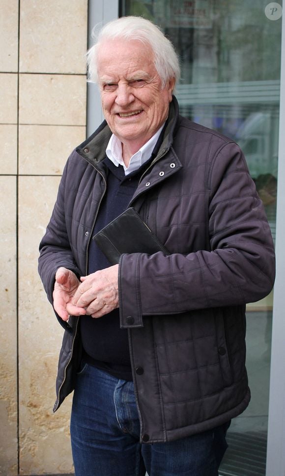 André Dussollier à la sortie des studios de RTL à Neuilly-sur-Seine, le 18 décembre 2025.
© Jonathan Rebboah / Bestimage