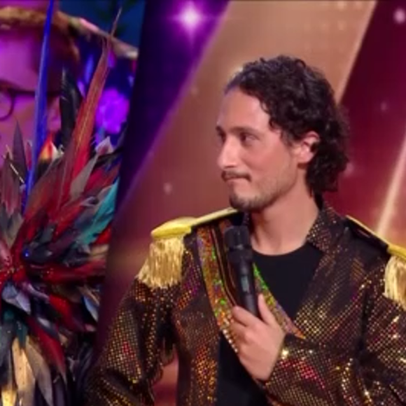 "Je n'ai plus envie de voir le comédien, j'ai envie de voir, en fait, le mec qui va tout défoncer chaque semaine", a-t-il conclu. 

Chris Marques pendant le 3e prime de "Danse avec les stars 2026" sur TF1, le 13 février 2026.