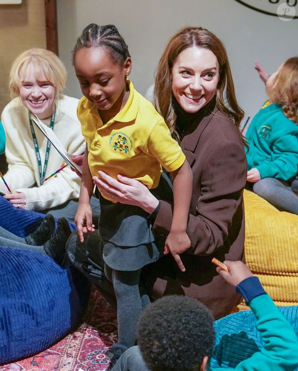Sur Instagram, la princesse de Galles a tenu à partager un message

Catherine Kate Middleton, princesse de Galles, lance un parcours interactif pour soutenir le développement social et émotionnel des enfants de moins de cinq ans, à la National Portrait Gallery à Londres le 4 février 2025.