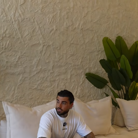 "Home tour" de Thibault Garcia sur YouTube