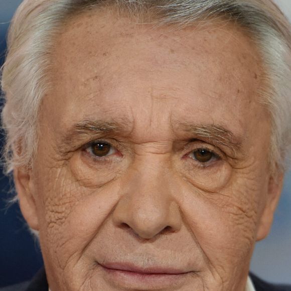 Michel Sardou est interwievé par Apolline de Malherbe sur BFMTV à Paris, France, le 27 octobre 2019. Photo by Alain Apaydin/ABACAPRESS.COM