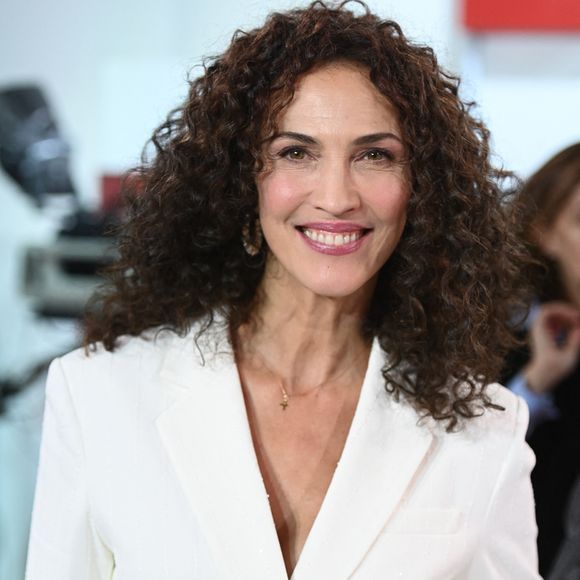 Exclusif - Linda Hardy - Enregistrement de l'émission Vivement dimanche au studio Rive gauche , presentée par Michel Drucker . Diffusion sur France 3 le 30 novembre 2025. © Guillaume Gaffiot / Bestimage