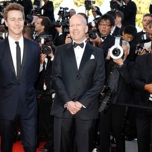 Bruce Willis - Photocall du film "Moonrise Kingdom" pendant le 65ème festival du film de Cannes, le 16 mai 2012. (BORDE-MOREAU / BESTIMAGE).