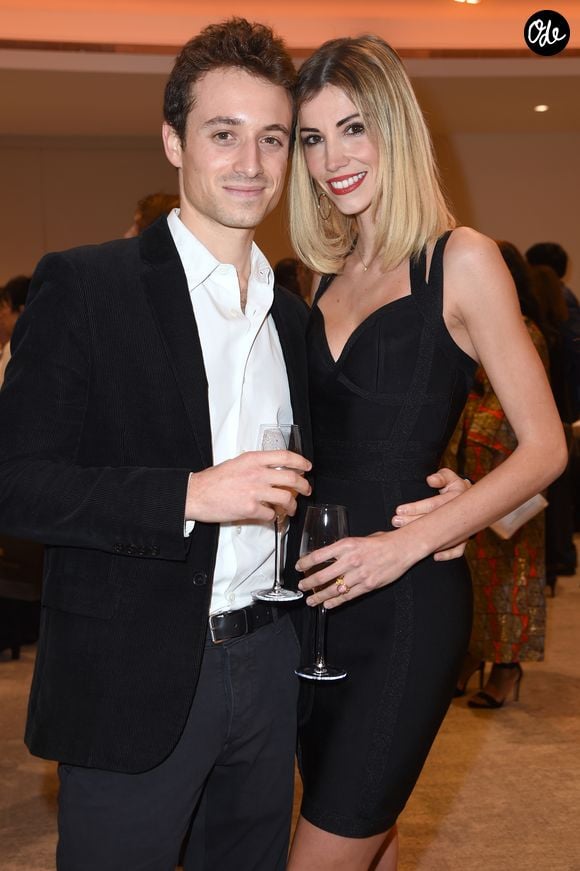 Sa belle histoire d'amour avec Hugo Clément avait d'ailleurs agrandi cette famille recomposée puisque leur amour avait été couronné par la naissance de Jim en 2020. 

Exclusif - Hugo Clément et sa compagne Alexandra Rosenfeld (Miss France 2006 et Miss Europe 2006) - Dîner de gala au profit de l'association "Maïsha Africa" de Sonia Rolland, qui vient en aide aux enfants du Rwanda, au Pavillon Gabriel, à Paris, le 17 décembre 2018. 

© Gorassini-Moreau/Bestimage