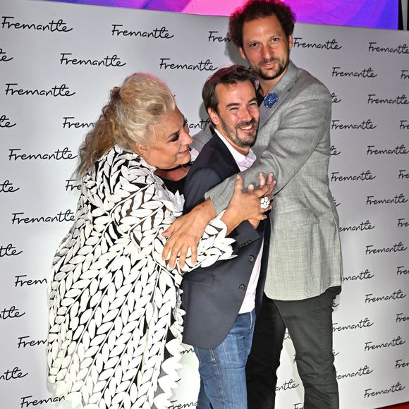 Marianne James et Eric Antoine et leur producteur durant la soirée Fremantle pour la 38ème édition du Mipcom à Cannes, le 17 octobre 2022.
© Bruno Bebert / Bestimage