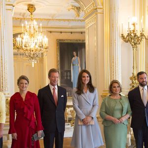 La naissance du bébé princier est prévue pour l’automne 2025, mais le sexe de l’enfant n’a pas été révélé.

La princesse Alexandra, la comtesse Stéphanie de Lannoy, le grand duc Henri, Catherine Kate Middleton, la duchesse de Cambridge, la grande duchesse Maria Teresa et  grand-duc héritier Guillaume  - Catherine Kate Middleton, la duchesse de Cambridge en visite au Luxembourg, le 11 mai 2017. @Agence/ Bestimage