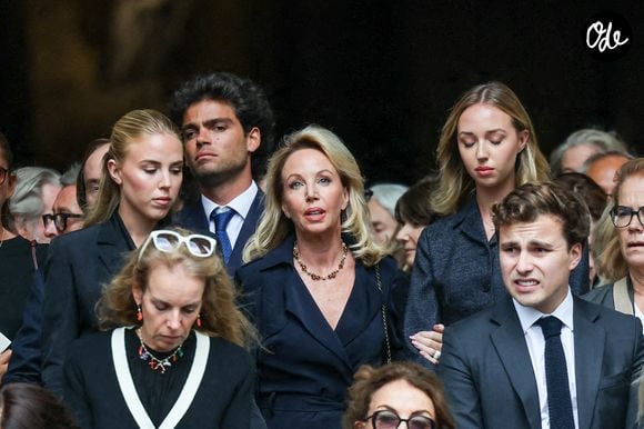 Camilla de Bourbon des Deux-Siciles , ses filles, la princesse Maria Carolina de Bourbon des Deux-Siciles et Maria Chiara de Bourbon des Deux-Siciles - Sortie des obsèques de Mathilde Favier en l'église Saint-Sulpice à Paris le 31 aout 2026. © Dominique Jacovides-Cyril Moreau/Bestimage