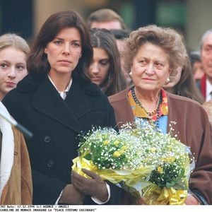 Caroline de Hanovre et Fernanda Casiraghi inaugurent la place Stefano Casiraghi à Côme dans la foule