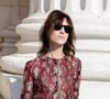 Ce mardi 23 juin, Anthony Vaccarello a convoqué la grande famille Saint Laurent sous la coupole de la Bourse de Commerce pour lancer la Fashion Week masculine de Paris. 

Charlotte Gainsbourg aux arrivées du deuxième défilé de mode Saint Laurent Prêt à Porter Collection Homme Printemps/Été 2027 lors de la Fashion Week de Paris à la Bourse de Commerce - Pinault Collection, à Paris, France. © Olivier Borde/Bestimage