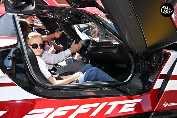 Le prince Albert II de Monaco et son fils le prince Jacques de Monaco, marquis des Baux avec Yannick Alléno lors du Formula 1 Louis Vuitton Grand Prix de Monaco 2026 le 7 juin 2026. © Bruno Bebert/Bestimage