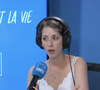 Il raconte le combat de sa bien aimée face à la maladie.

Clémentine Vergnaud dans l'émission "C'est la vie" sur France Bleu en juin 2023.