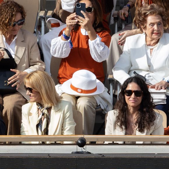 L'épouse de Rafael Nadal, Xisca Perello, enceinte, lors de l'hommage à Rafael Nadal pendant les Internationaux de France 2025 à Roland Garros le 25 mai 2025 à Paris, France. Photo par Nasser Berzane/ABACAPRESS.COM