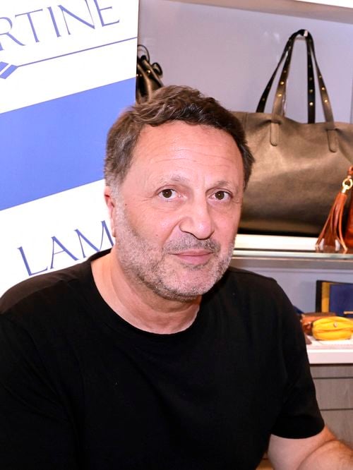 “Mon autonomie a pris un congé sans solde” : Arthur toujours en convalescence, l’animateur raconte à quoi ressemble son quotidien assisté