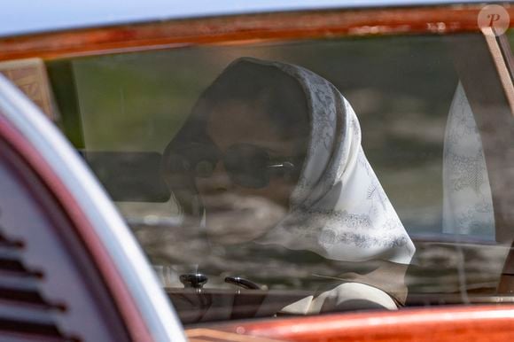 Lauren Sanchez quitte l'hôtel Aman pour assister à la cérémonie de mariage sur l'île de San Giorgio avant le mariage de Jeff Bezos et Lauren Sanchez le 27 juin 2025 à Venise, Italie. Photo par Marco Piovanotto/ABACAPRESS.COM