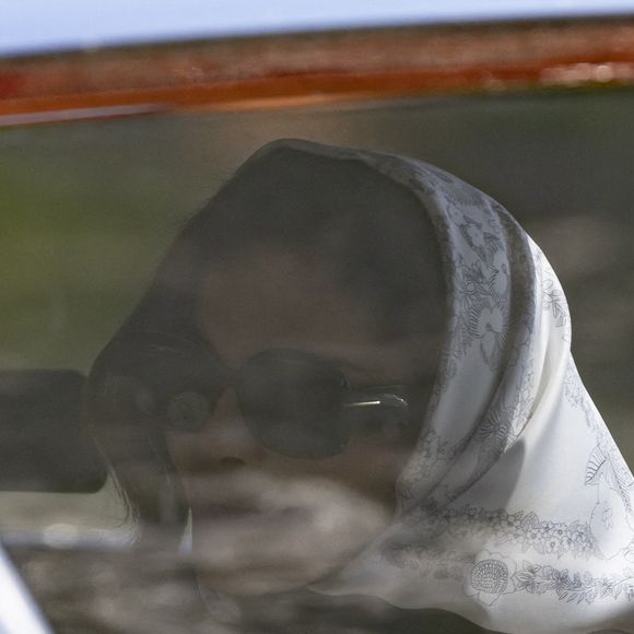 Lauren Sanchez quitte l'hôtel Aman pour assister à la cérémonie de mariage sur l'île de San Giorgio avant le mariage de Jeff Bezos et Lauren Sanchez le 27 juin 2025 à Venise, Italie. Photo par Marco Piovanotto/ABACAPRESS.COM
