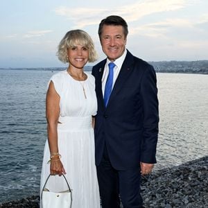 "On a passé l’âge des coups de tête", avait-elle notamment confié à "Nice-Matin" au sujet de leur couple. 

Christian Estrosi et sa femme, Laura Tenoudji Estrosi - Soirée spectacle et dîner à la plage Castel, pour les maires participant à l' UNOC3 (conférence des Nations unies sur l’océan). Sur la Promenade des Anglais à Nice, un concert Dj avec Agoria et Cassius, suivi d'un spectacle de drones inédit, le 6 juin 2025. 

© Bruno Bebert / Bestimage