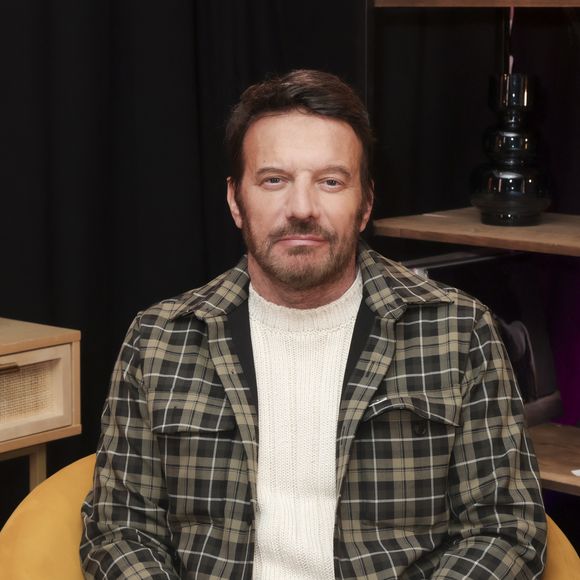Exclusif - Samuel Le Bihan pose lors d'un interview chez Purepeople à Levallois-Perret, le 4 novembre 2024. 

Photo : Jack Tribeca / Bestimage