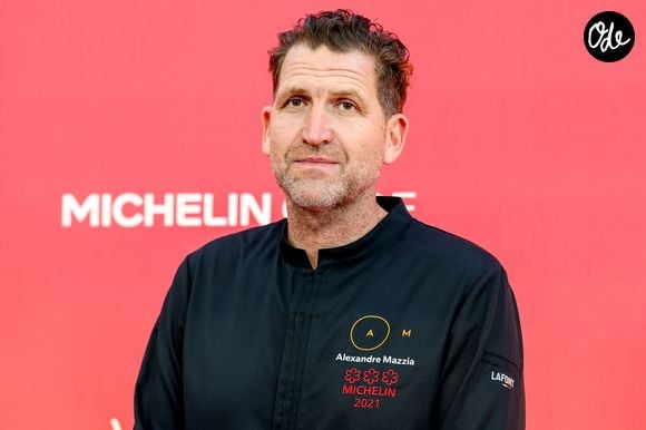 Alexandre Mazzia au photocall de la cérémonie de remise des étoiles Michelin au Grimaldi Forum de Monaco, le 16 mars 2026. 1 étoile, 7 nouveaux 2 étoiles et 1 nouveau 3 étoiles pour l'édition 2026. © Claudia Albuquerque/Bestimage