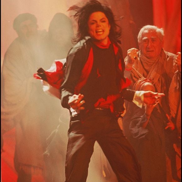 Archive - Michael Jackson sur scène lors des Brit Music Awards en 1996.

© Bestimage
