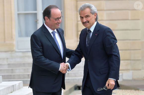 Il appartient aujourd’hui au prince saoudien Al-Walid ben Talal et est exploité par le groupe Four Seasons Hotels and Resorts dans le cadre d’un modèle séparant propriété et gestion. 

Le président François Hollande reçoit le prince Al-Walid ben Talal ben Abdelaziz Al Saoud au palais de l'Elysée le 8 septembre 2016.
© Giancarlo Gorassini / Bestimage