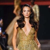 Vincent Cassel : sa fille Deva vole la vedette aux autres mannequins durant le défilé du créateur Elie Saab à la Fashion week de Paris