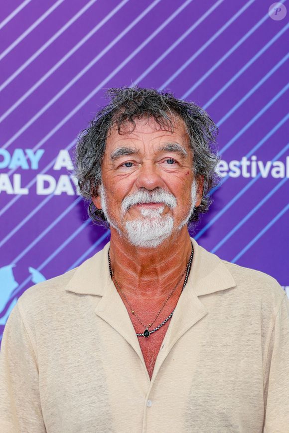 Olivier Marchal (Nymphe d'honneur) au photocall lors de la 63ème édition du Festival de télévision de Monte-Carlo, à Monaco, le 17 juin 2024. © Denis Guignebourg/Bestimage