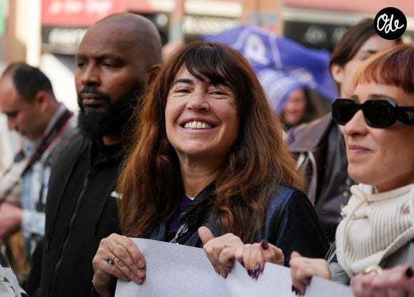 Pour Elsa Wolinski, il n’existe aucune méthode miracle : l’essentiel est avant tout d’apprendre à se respecter.

Suzane, Elsa Wolinski - Manifestation du 8 mars à Paris pour les droits des femmes © Anne-Sophie Guebey / Bestimage