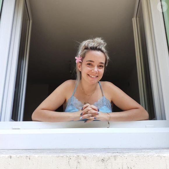 Delphine de "Mariés au premier regard 2020" souriante sur Instagram.