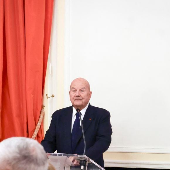 Marc Ladreit de Lacharrière au dernier dîner du Cercle de la Revue des Deux Mondes de l'année, ce lundi15 décembre 2025 

© Jack Tribeca / Bestimage