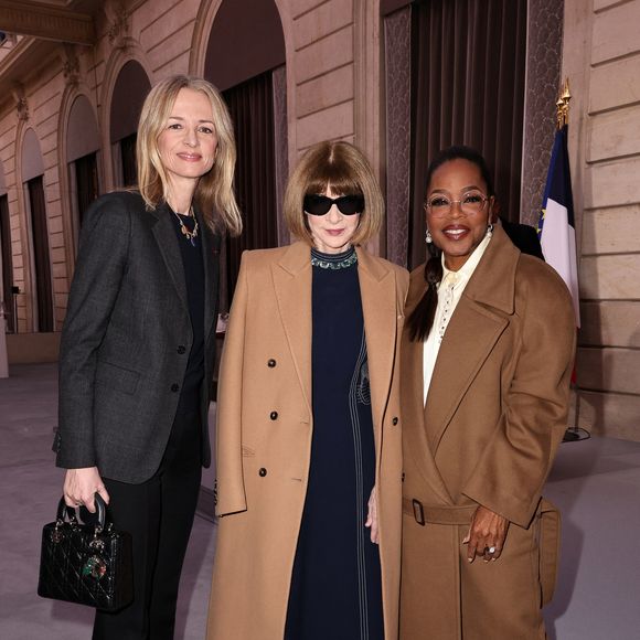Delphine Arnault, Anna Wintour, Oprah Winfrey au palais de l'Elysée à Paris, le 5 mars 2026, lors de la Fashion Week à Paris. Cette distinction salue son parcours ainsi que son engagement dans l'univers de la création et de la mode. Photo par BFA.com / Backgrid USA / Bestimage