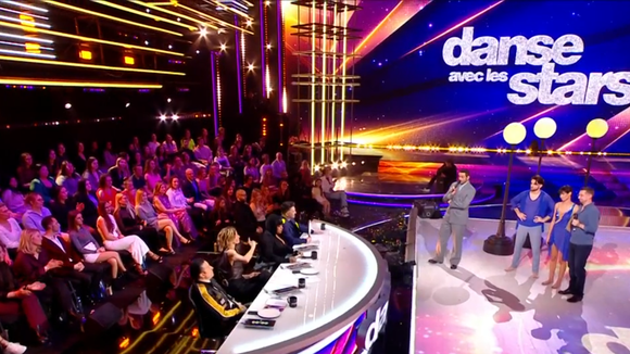 Quelle surprise ! Cette célébrité de Danse avec les stars était secrètement en couple depuis un an et demi, sa moitié se dévoile en direct