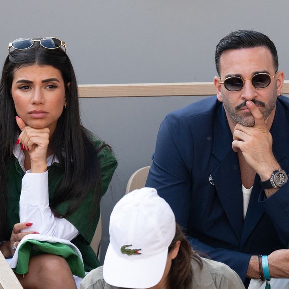Tout n'est pas toujours rose entre Adil Rami et sa compagne Louana.

Louana Franco et Adil Rami assistent au tournoi Roland Garros à Paris, France. Photo de Laurent Zabulon/ABACAPRESS.COM