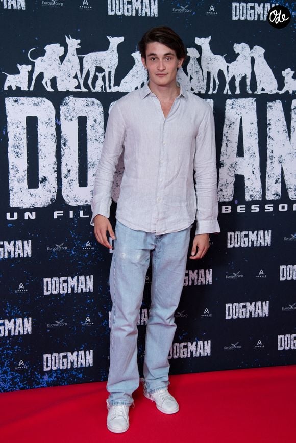 Parallèlement à ses études, le jeune homme a multiplié les expériences.

Aurélien Enthoven assiste à la première de "Dogman" à l'UGC Normandie à Paris, France, le 19 septembre 2023. Photo par Aurore Marechal/ABACAPRESS.COM