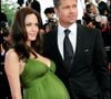 Dans les colonnes d’"Esquire", l’acteur de 62 ans revient sur son parcours avec l’alcool et sur les années qui ont suivi sa séparation avec Angelina Jolie. 

Brad Pitt et Angelina Jolie à la 61ème édition du festival de cannes 2008 Guillaume Gaffiot/Bestimage
