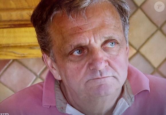 "Ça me déçoit beaucoup, j'ai montré à travers mon portrait que je ne cherchais pas une bobonne à la maison mais j'ai envie de quelqu'un qui partage ma vie et qu'on fasse des choses à deux", a-t-il souligné.

Laurent accueille ses prétendantes chez lui dans "L'amour est dans le pré"
